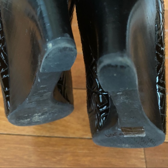 Tory Burch Black Quilted Patent Leather Quinn Wedge Sz 8 - Picture 9 of 14